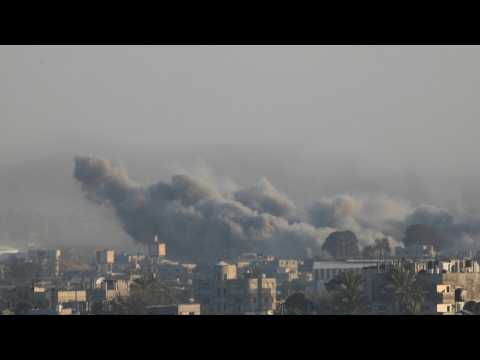 Smoke fills Khan Yunis sky as Israel hammers Gaza's south