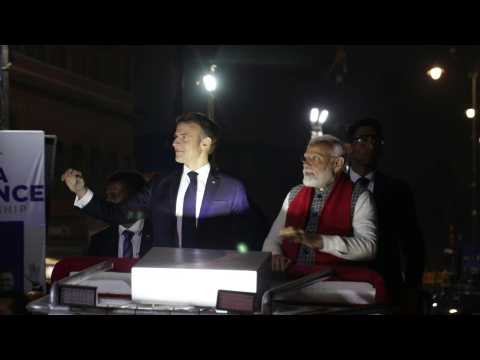 Emmanuel Macron and Narendra Modi acclaimed in the streets of Jaipur