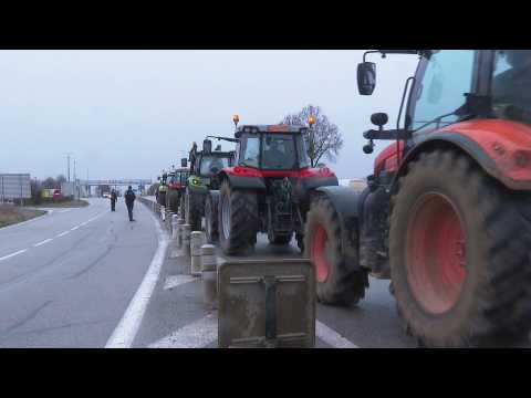 French farmers' roadblock near beauvais in northern France