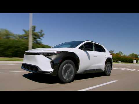 2024 Toyota bZ4X XLE FWD in Wind Chill Pearl Driving Video