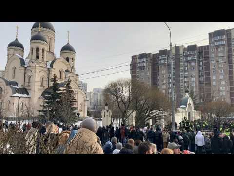 Mourners for Putin critic Navalny queue outside Moscow church