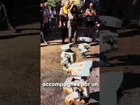 Il y a de vrais droïdes issus de l'univers Star Wars à Disneyland !