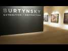 L'exposition de Burtynsky à la Saatchi Gallery « lève le rideau » sur l'impact de l'homme sur Terre