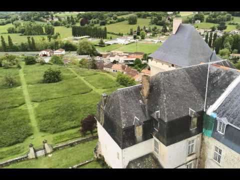 Habiter - Le château d'Yves Lecoq à Chalais