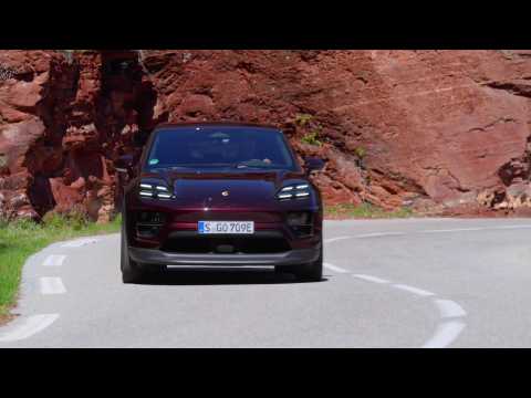 The new Porsche Macan 4 in Copper Ruby Metallic Driving Video