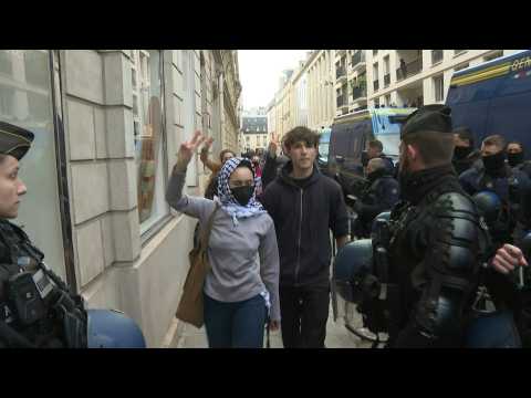 Sciences Po Paris students evacuated by police