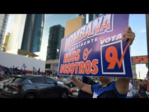 Days before Panama presidental vote, campaign rallies in the capital for Lombana, Mulino