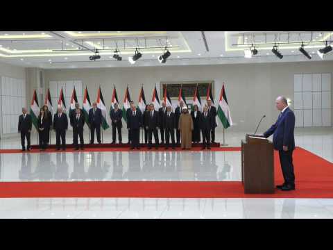 Mohammed Mustafa sworn in Palestinian prime minister