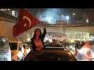 Turquie : des milliers de personnes célèbrent la victoire surprise de l'opposition