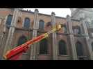 Lens : intervention périlleuse sur la toiture de l'église Saint-Léger