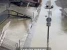 Paris : La Seine déborde sur les quais, le pic de crue attendu samedi #shorts