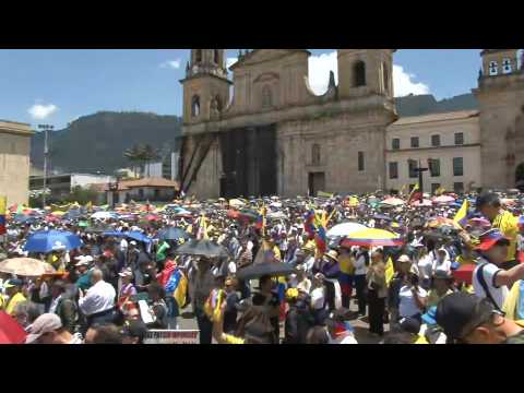 Colombia: People protest Petro's government reforms