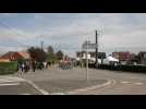 Paris-Roubaix : le peloton file devant la fan zone d'Haveluy
