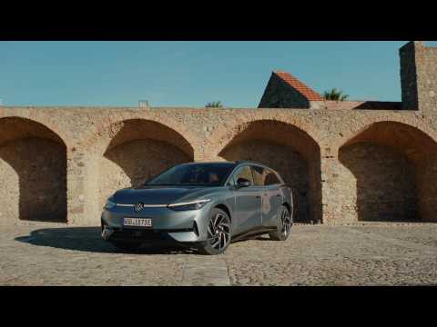 The all-electric Volkswagen ID.7 Tourer Design Preview
