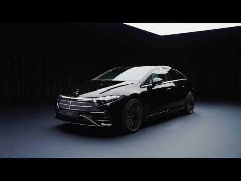 The new Mercedes-Benz EQS 580 4MATIC Design Preview in Obsidian black