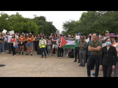Demonstrators condemn police presence at University of Texas pro-Palestinian protest
