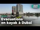 Après les inondations à Dubaï, ils prennent leur kayak pour secourir les habitants