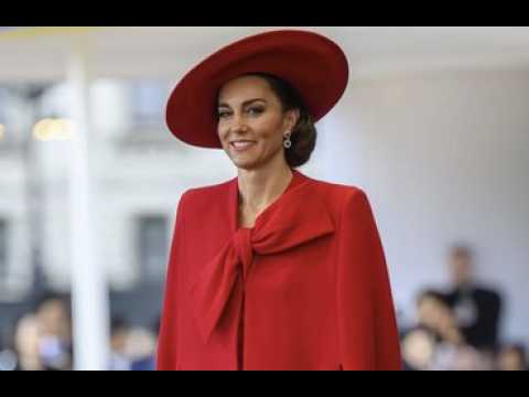 VIDEO : Kate Middleton atteinte d?un cancer : des fans ont reu une carte de la part de la princesse