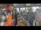 Recette d'un bouillon d'épluchures avec le chef Romain Vil de VR Pâtisserie à la maison du marais
