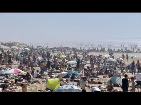 Lacanau: Dimanche 14 avril, une journée d'été sur la plage centrale 