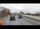 Grogne des agriculteurs : opération escargot sur l'A16 à Calais