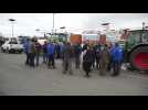 Flandre : les agriculteurs bloquent l'accès au centre commercial Leclerc à Bailleul