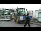 French farmers at doors of Rungis wholesale market, met with police roadblock