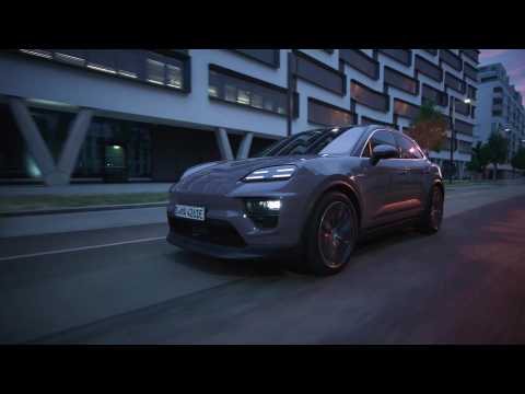 The new Porsche Macan 4 Driving Video