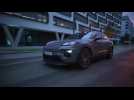 The new Porsche Macan 4 Driving Video