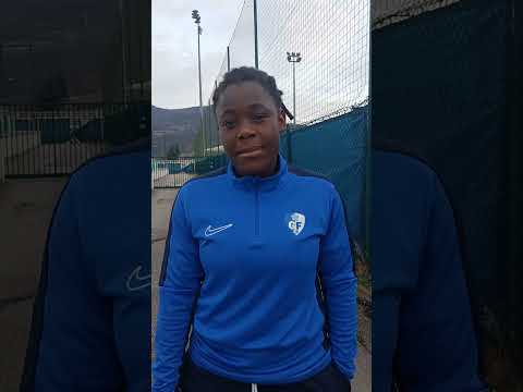Avant GF38  -Le Puy.  Dolorès Tsadjia (défenseure Grenoble)