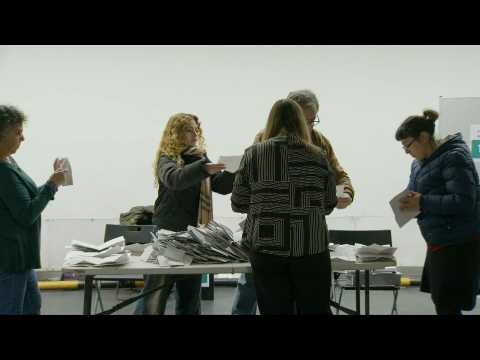 Vote counting for Portuguese elections begins in Lisbon