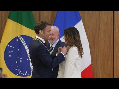 Emmanuel Macron awards Brazil's First Lady the Legion of Honor