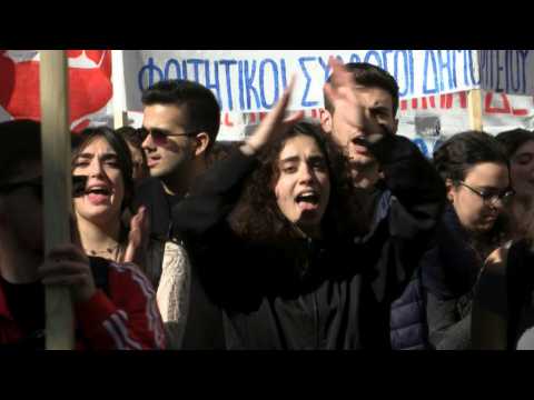 Greek students step up protests against private university plan