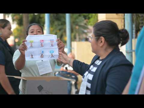 Vote counting begins as polls close in El Salvador