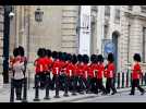 VIDÉO. La garde britannique à l'Élysée pour les 120 ans de l'Entente cordiale