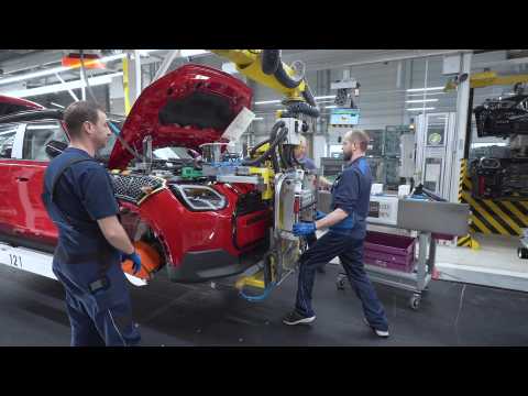 MINI Countryman Electric Production in the Assembly