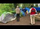Camp de jeunes migrants sur la plaine des Vachers à Lille