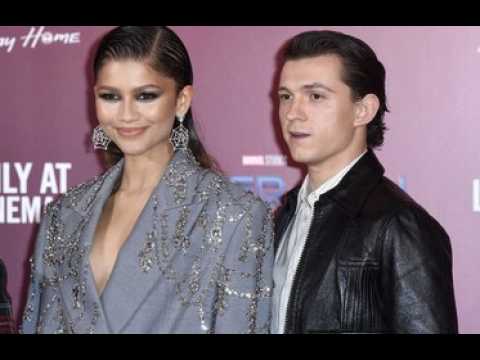 VIDEO : Tom Holland rvle chercher sa compag…