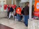 Une vingtaine de syndicalistes manifestent pour défendre l'hôpital public à Boulogne