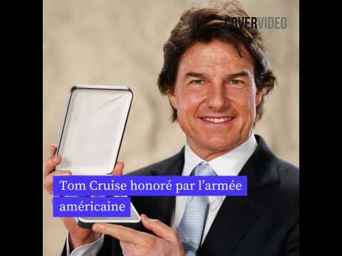 VIDEO : Tom Cruise honor par l?arme amricaine pour avoir stimul les recrutements