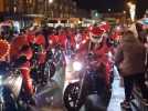 Parade des pères Noël motards à Abbeville