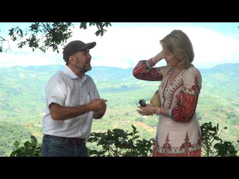 VIDEO : La reine Mathilde visite une plantation de caf et un centre pour jeunes au Costa Rica