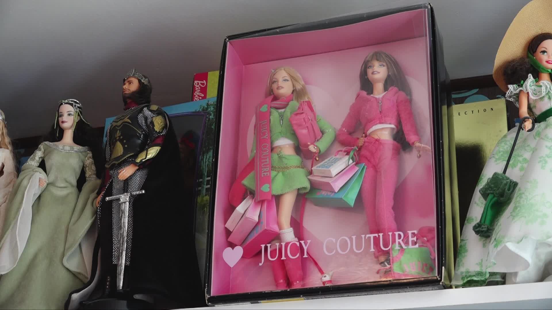 « C'est une collection qui a commencé un peu par hasard » : ce Brestois possède près de 600 Barbies [Vidéo]