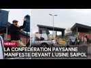 La confédération paysanne manifeste devant l'usine Saipol au Mériot