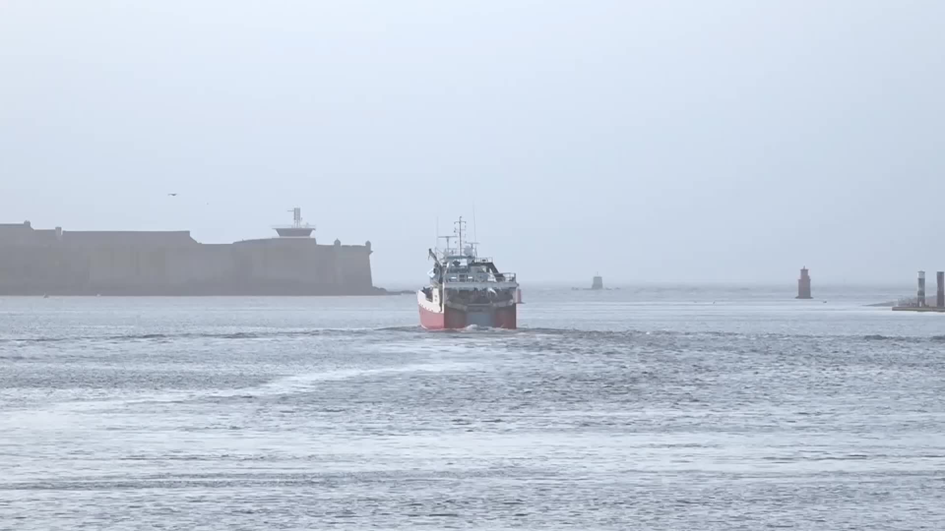 La pêche ferme dans le Le Golfe de Gascogne, le prix de l'essence qui augmente : T dans l'actu fait le tour de l'info en vidéo