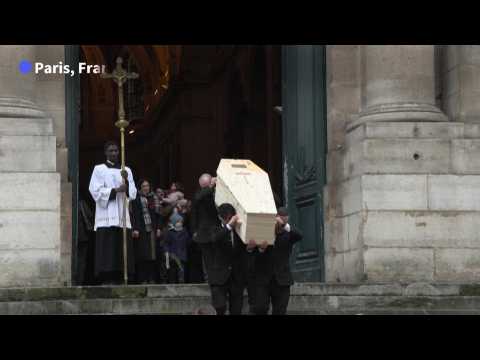 VIDEO : Sous le ciel gris de Paris, dernier hommage  Catherine Laborde
