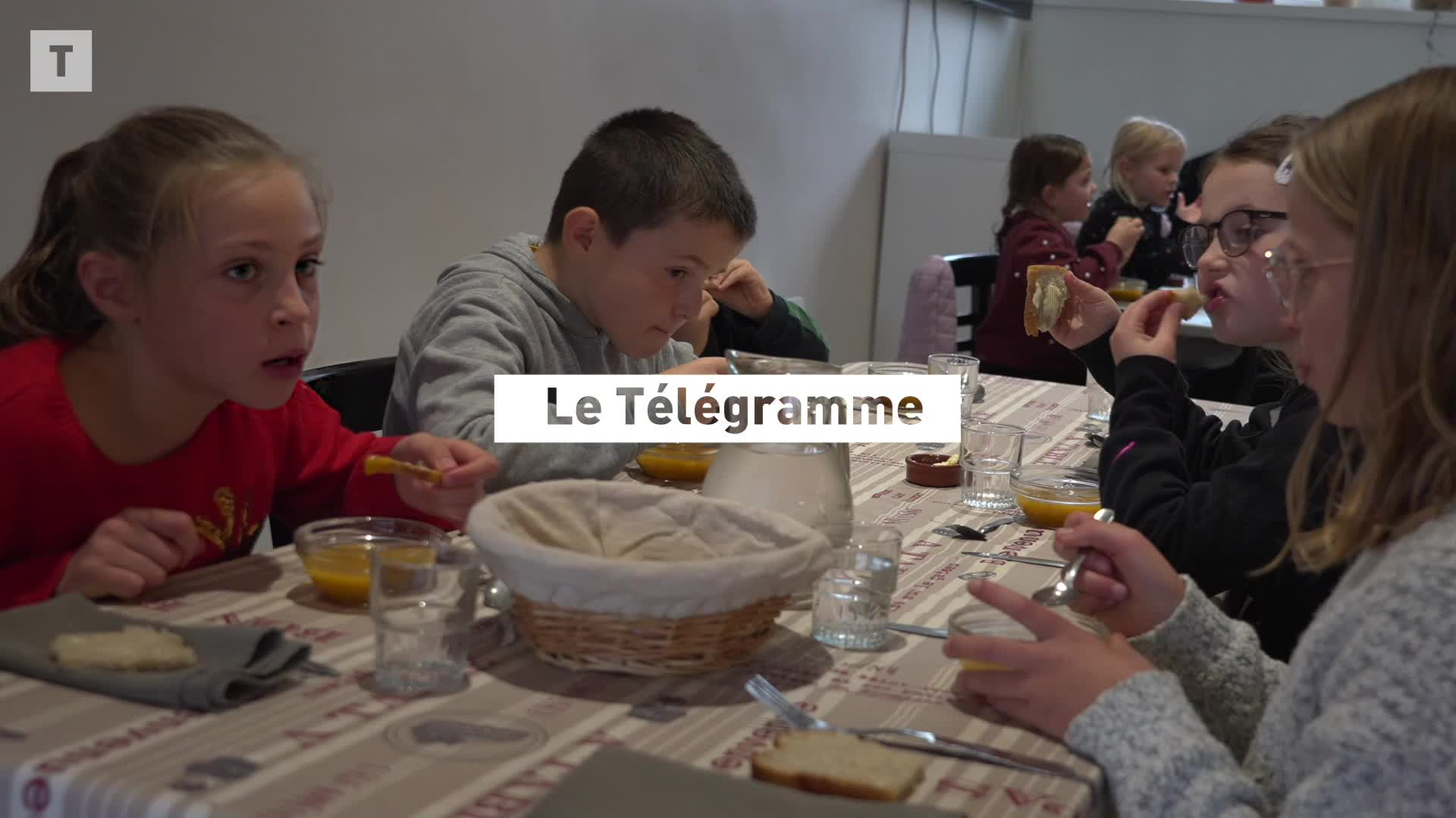 « C'est meilleur qu'à la maison » : dans ce petit bourg du Finistère, la cantine, c'est... au restaurant !