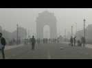 Inde : la Porte de l'Inde à New Delhi toujours plongée dans le smog