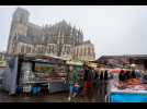 VIDÉO. Fêtes de Noël : les dernières courses au Marché des Jacobins au Mans avant le réveillon