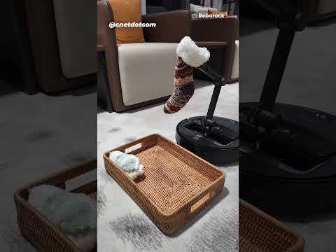 Voici le premier aspirateur robot avec ... un bras : le Roborock Saros Z70 ! #ces #tech #roborock